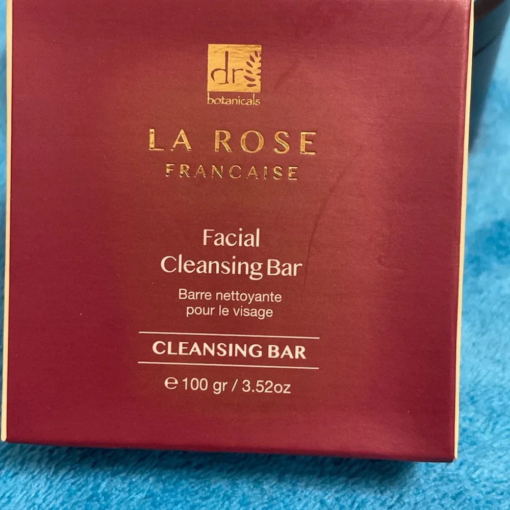 NWOT - Dr. Botanicals Facial Cleansing Bar